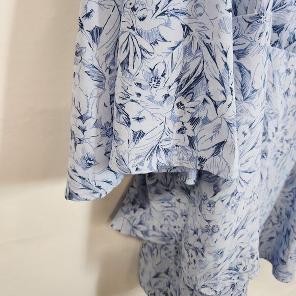 MISSGUIDED PLUS‎ SIZE Floaty floral playsuit in Blue/White - Size US 22 - Picture 3 of 8